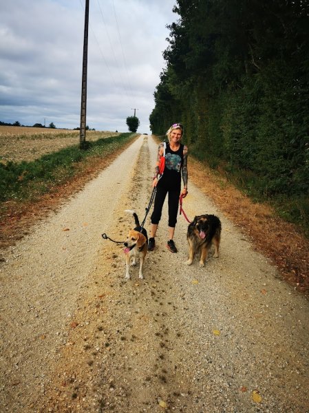 Justine Carlier - Éducateur canin & pension canine