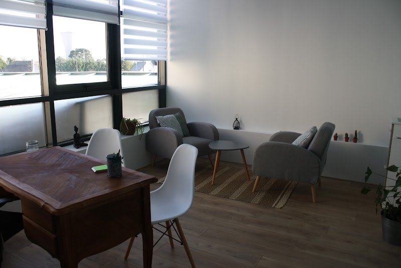 Emeline Lecouffe - Naturopathe & accompagnante sur le comportement alimentaire - photo 2